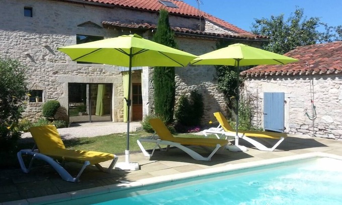 Arcambal Casa | HOUSE WITH ITS PRIVATE, HEATED SWIMMING POOL, WIFI, BETWEEN CAHORS AND ST C. LAPOPIE.