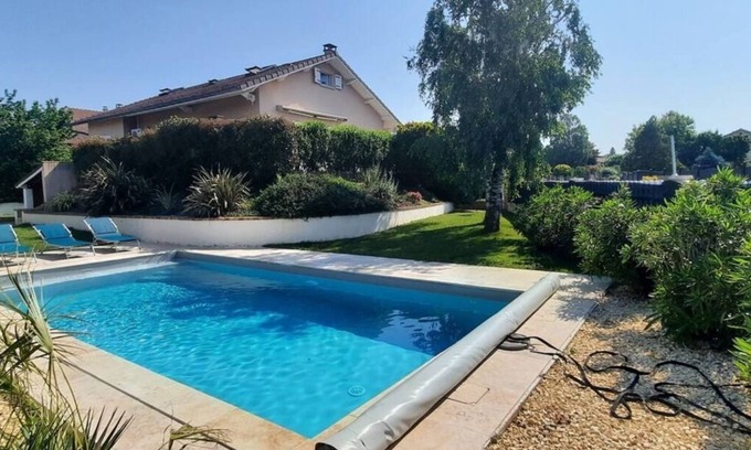 Villette-de-Vienne Casa | House with swimming pool
