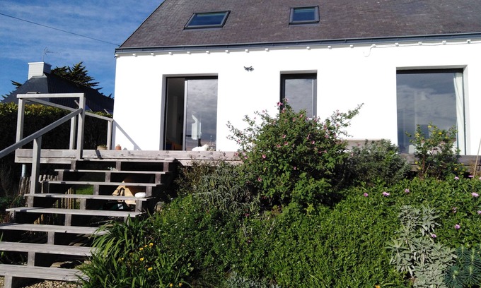 Primelin Casa | House with sea view, close to beaches and footpaths. Peace and quiet.