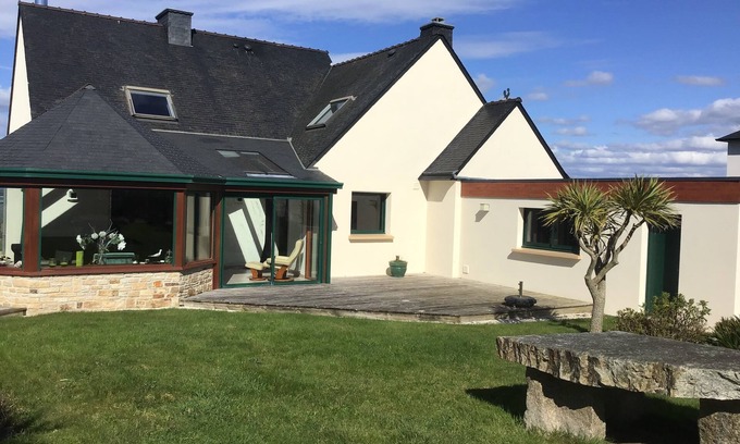 Saint-Pabu Casa | House with sea view at 200 M'environ from the beach of Béniguet