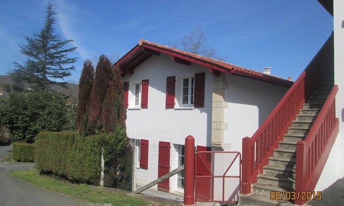Sare Casa | casa con pequeño jardín sare bourg, cerca de san jean de luz, país vasco