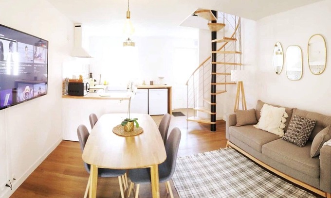 Saint-Pol-de-Leon Casa | House with south-facing terrace ☀