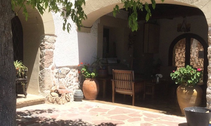 Riells del Fai Casa | Casa Can Onyo , Con vistas espectaculares als Cingles del Bertí