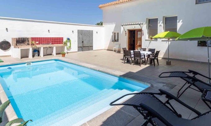 Durcal Cabaña | Casa con piscina, wifi y barbacoa