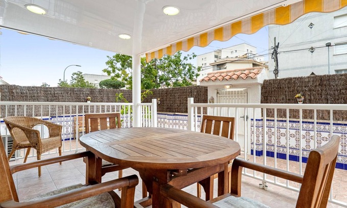 Cunit Villa | Casa con terraza y parking a 150m playa