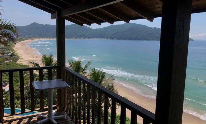 Florianopolis Casa | House with the best view and access to the beach