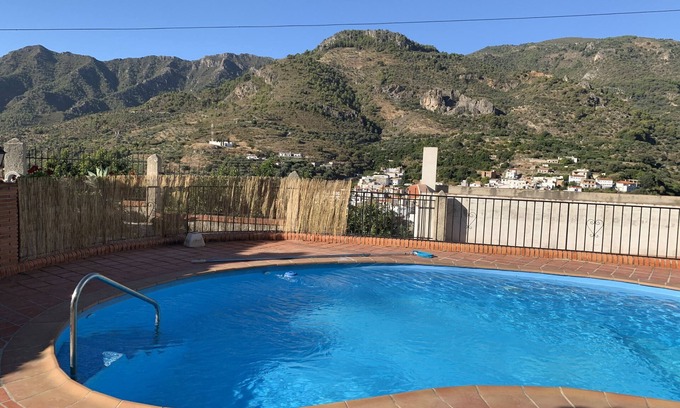 Guajar Faraguit Casa | Casa con vistas y piscina en paraje rural para 10/12 personas