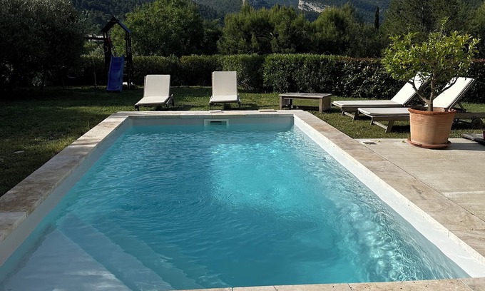 Auriol Casa | House with view and pool