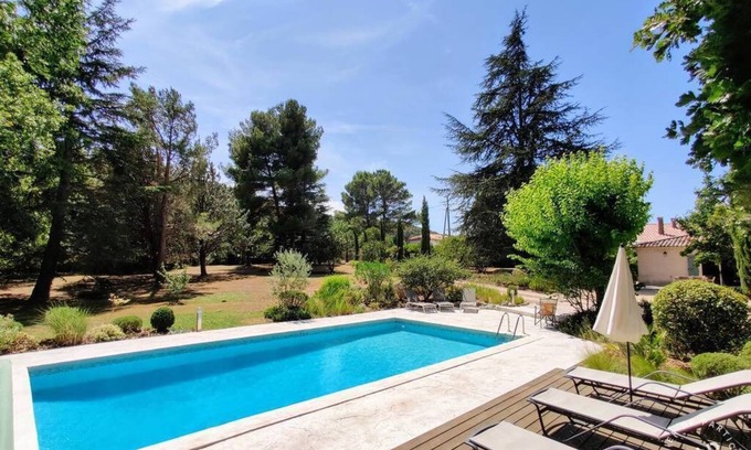 Meyreuil Casa | House with view of Sainte-Victoire, swimming pool, just outside Aix-en-Provence