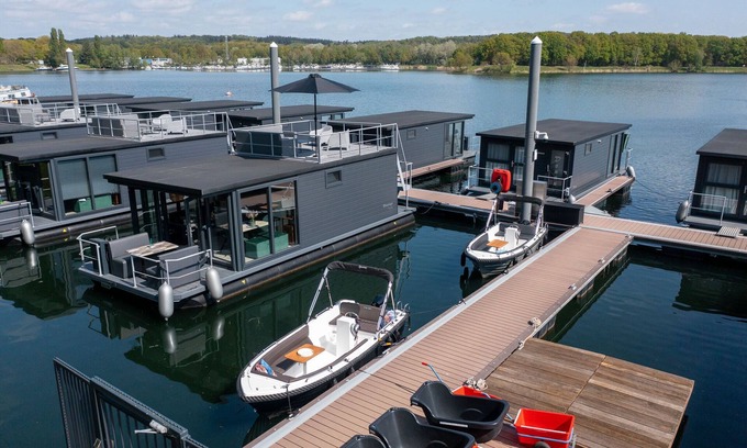Middelaar Alquiler De Eote | Casa flotante en Mookerplas con sauna