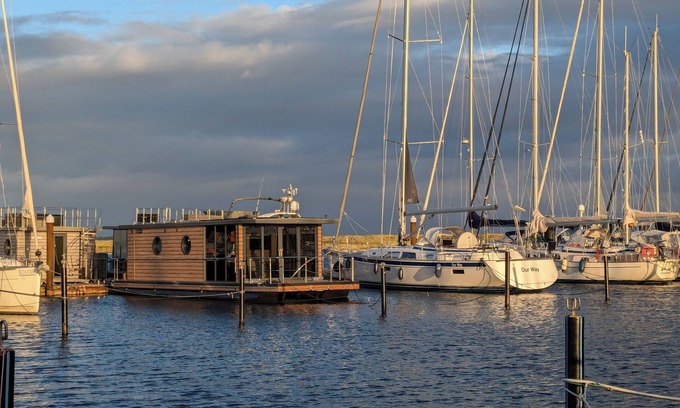 Wendtorf Alquiler De Eote | Houseboat Fjord Stella with bio sauna and roof terrace in Wendtorf/ Kiel Fjord