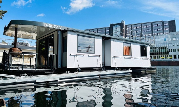 Tegel Apartamento | Houseboat for 8 guests with 65m² in Berlin (265222)