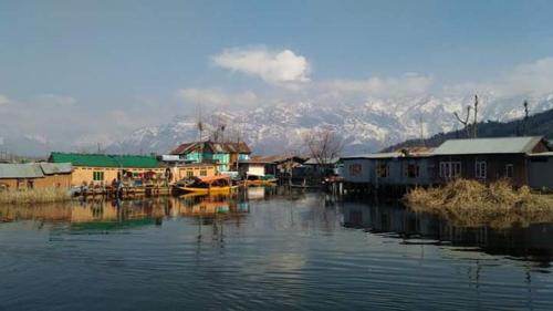 Uttar Pradesh Casa | Houseboat