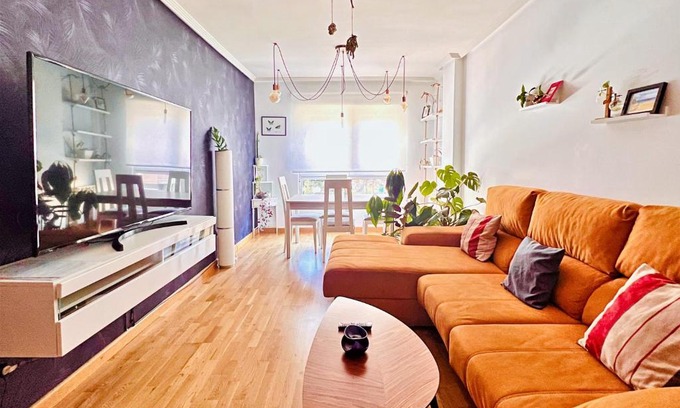 León Apartamento | Housingleon- Casa Oliva con Garaje