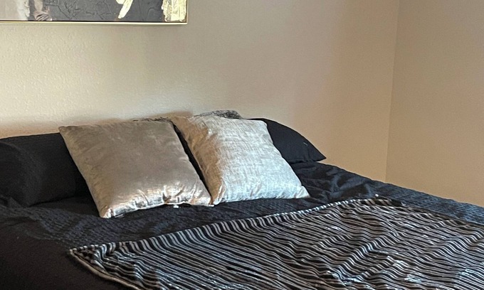 Willowbrook Apartamento | Houston Comfort on a Budget