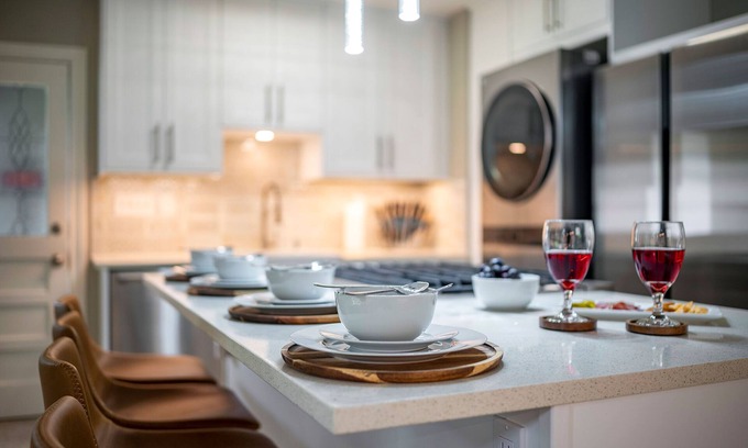 Greater Heights Casa | Houston Heights VRBO Bungalow, KingBed, Fenced Yard, Pet Friendly, Stocked Kitcn