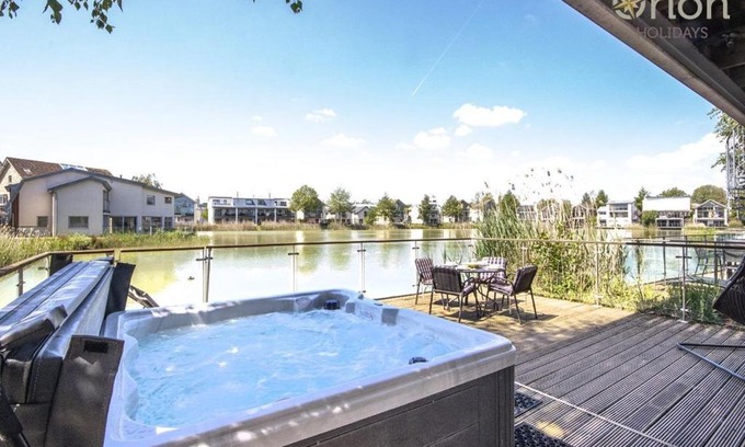 Cirencester Casa | Howells Mere 27, Crane Lodge