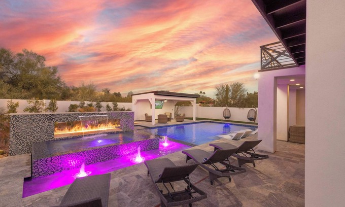 Paradise Heights Casa | HOZHO Residence on Mountain View Villa Theater, Arcade