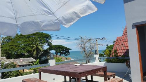 Khao Takiab Casa | Hua-Hin Beach Villa บ้านพักริมทะเลหัวหิน