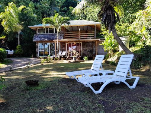 Huahine Cabina | HUAHINE Manta Lodge avec 4x4 optionnel