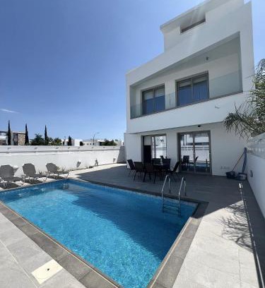Livadia Villa | Hubstay - Seaview Villa Oriana in Larnaca, 10 min Walk to the Beach
