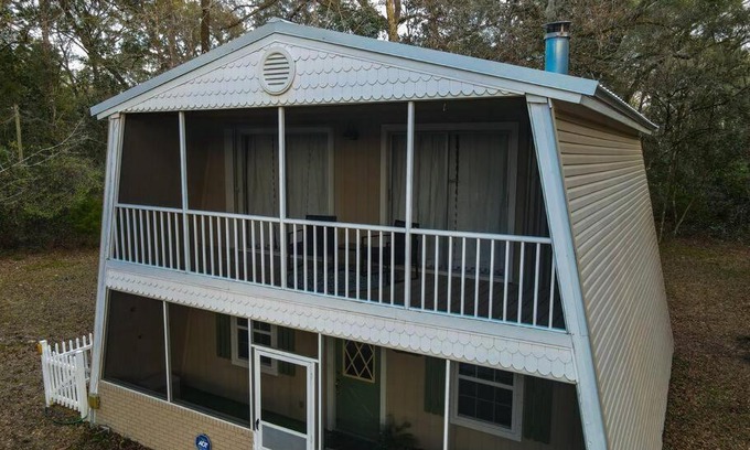 Fort White Casa | Huck's Hideaway near the Santa Fe River