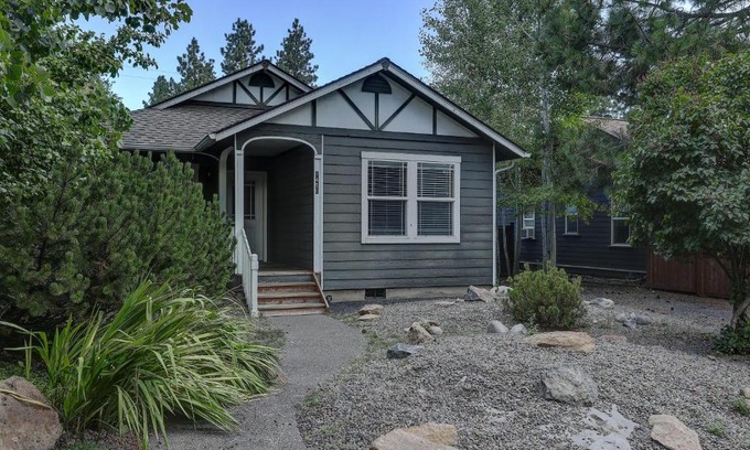 River West Casa | Huckleberry Cottage