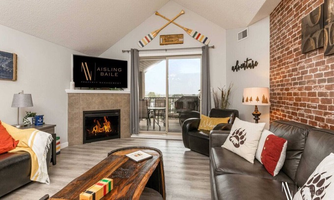 East Kootenay Apartamento | Hudson Pointe | Top Floor | Pool | Hot Tub | Gym