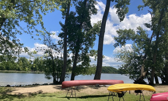 Coxsackie Otro | Hudson Riverfront 1830 Granja Cottage W / Playa, Canoa y Kayak