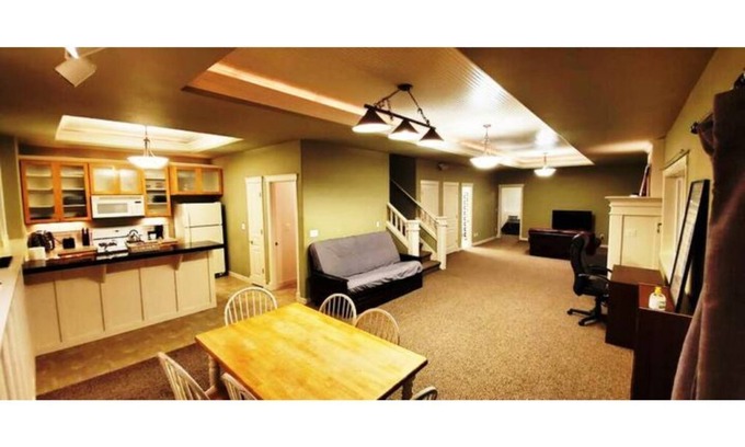 Puyallup Apartamento | HUGE 1 BEDROOM APPARTMENT (910 sqft)!