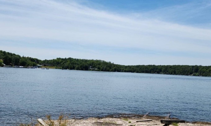 White Lake Casa | Huge 8-bedroom home with Lake Access in White Lake