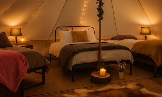 Dwyran Cabina | Huge Cozy Bell Tent with Tv and Heating