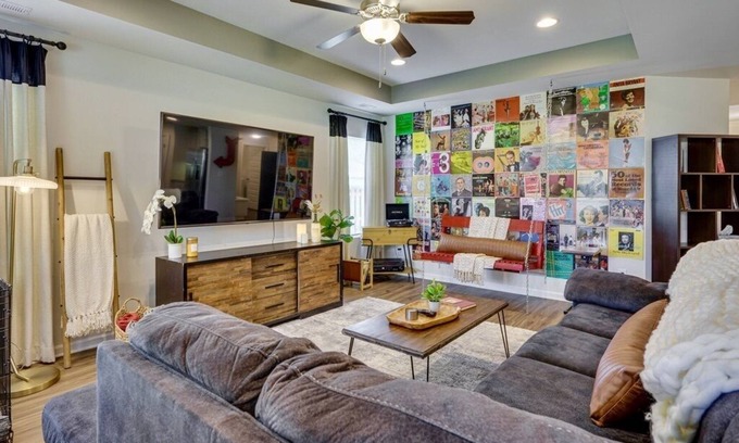 Normal Casa | *HUGE GAME ROOM* - Westerbrook