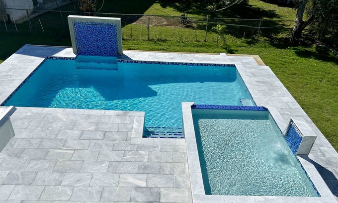 Coto Casa | Huge Home, Renovated 5 Bedrooms, 4 Bathroom, 2 Pools, kitchen near Best Beaches