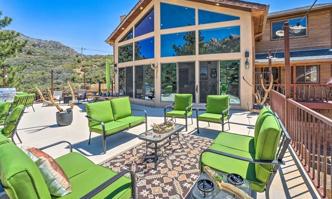 Kingman Cabina | Huge Hualapai Cabin w/ Patio Above Kingman!