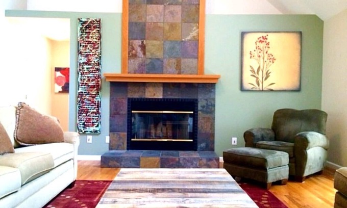 Asheville Casa | 6-BD 5-BA Lodge. 1. 5 millas a la ciudad, 4400 pies cuadrados, vistas al monte, duerme 12-18, mascotas OK!