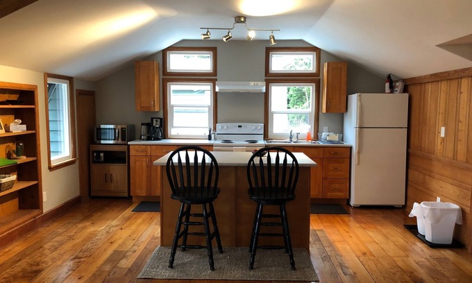 Roberts Creek Casa | Huge loft in the Heart of the Creek with forest and ocean views