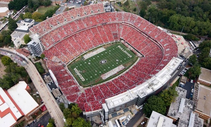 Athens Apartamento | Huge Yard near UGA - Glory Glory Guest Suite