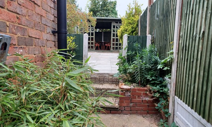 Luton Casa | Huku Kwetu - Ferndale House