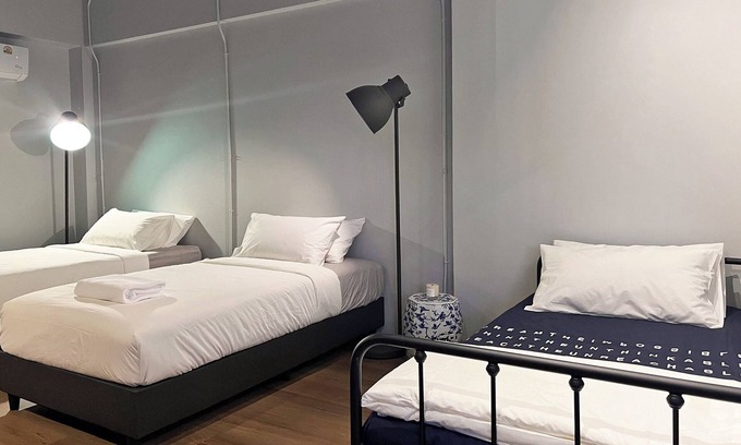 Prawet Apartamento | Human Touch Room - Cozy Private Stay with 3 Beds, Living Room, Balcony, Near BTS