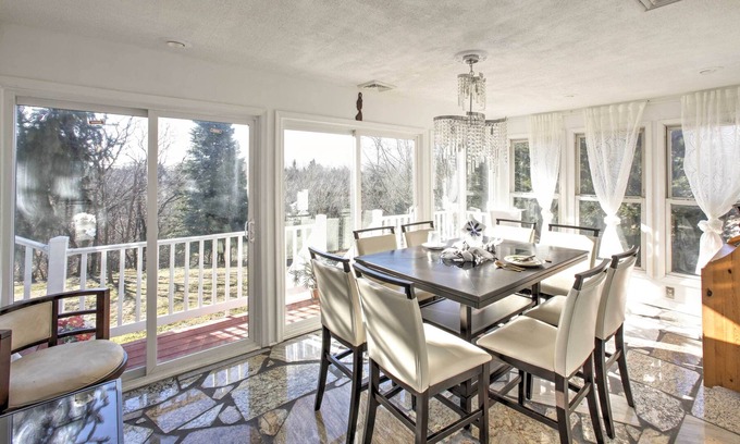 Hummelstown Casa | Casa Hummelstown con bañera de hidromasaje - 2 millas de HersheyPark