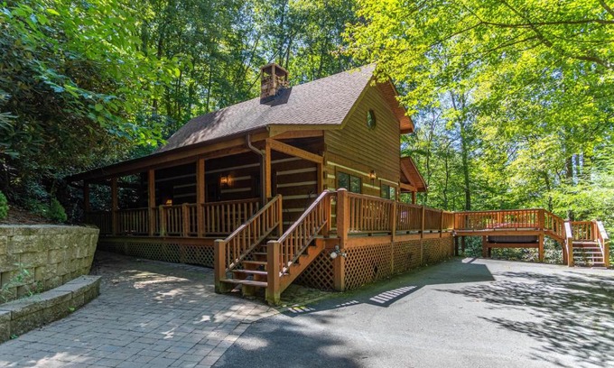 Boone Casa | Hummingbird Hollow