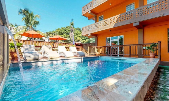 San Pedro Apartamento | Hummingbird Home Suites