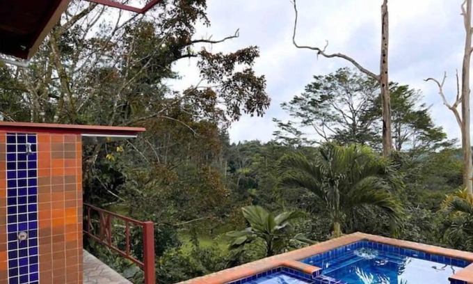 Cerro Azul Casa | Hummingbird House/Casa de Colibri