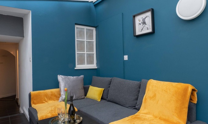 Clifton Apartamento | Hummingbird Maisonette by Robin Estates