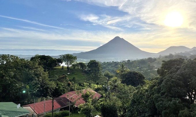 La Fortuna Casa | Hummingbird Suite - Stunning Arenal Volcano and Lake Views