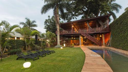 Central Kampala Hotel | Humura Resorts