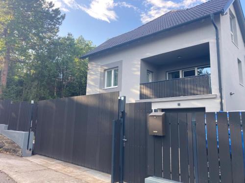 Balatonalmadi Apartamento | Hun Apartman
