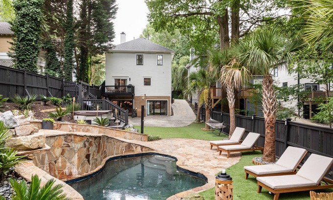 East Side Casa | [Huna House] Heated Pool, Hot tub, Firepit