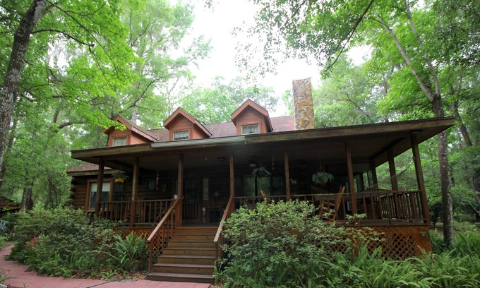Brooksville Cabina | Withlacoochee River Retreat Y Log Cabin Getaway